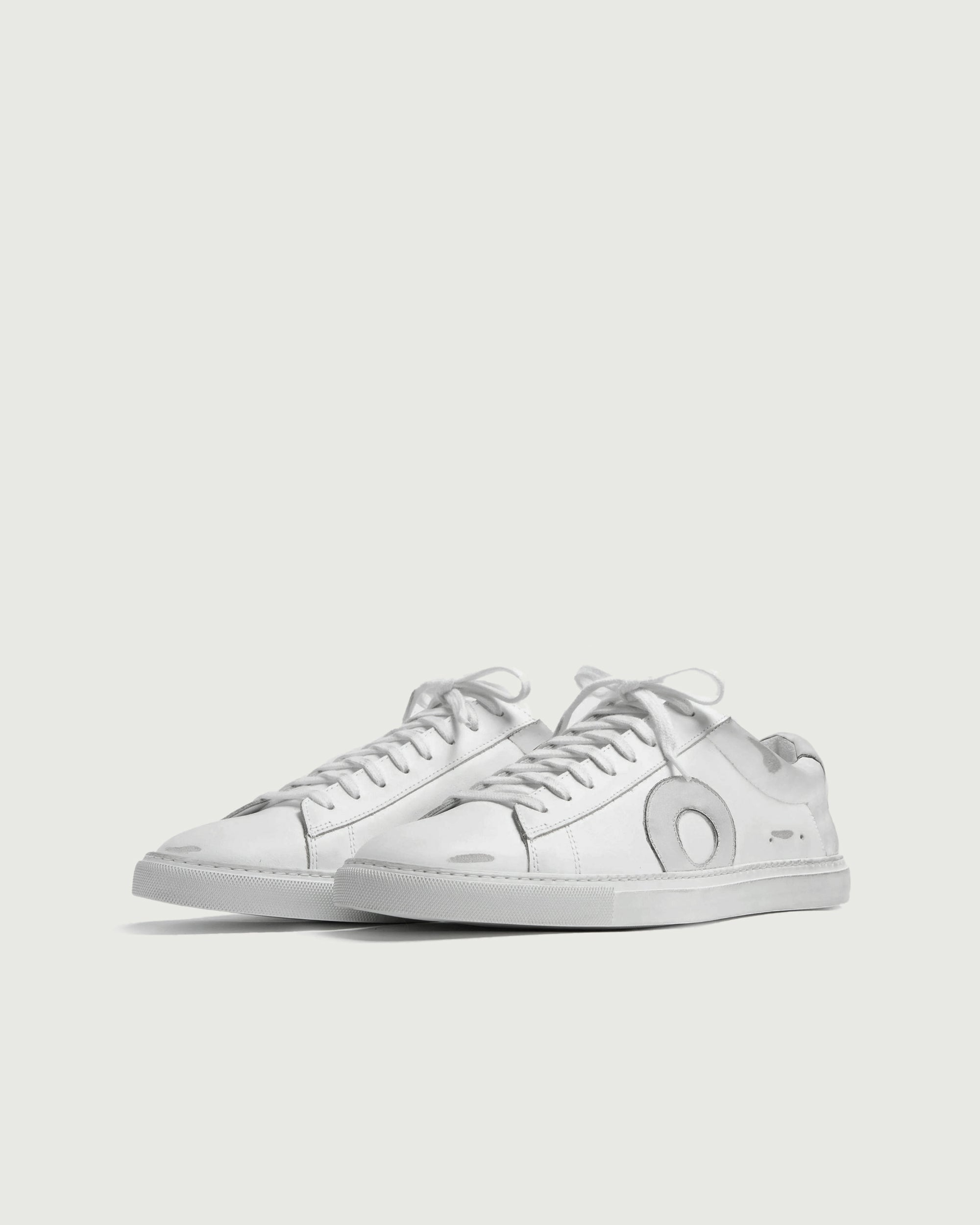 Low 1 | White Wall - Image 2